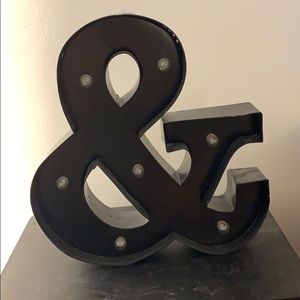 Desk decor ampersand with lights